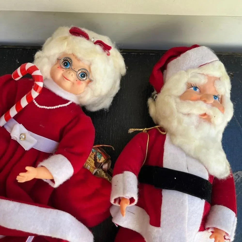 VTG Handmade Santa Mrs Claus Dish Soap Bottle Dolls Christmas Decor Pair